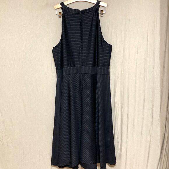 Alfani black ribbed halter style dress 20W EUC - Picture 2 of 3